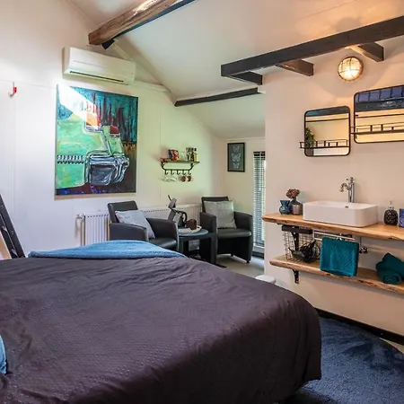 Bed & Breakfast Den Oude *