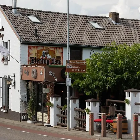 Den Oude فندق مبيت وإفطار 3*