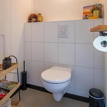 Den Oude 3*
