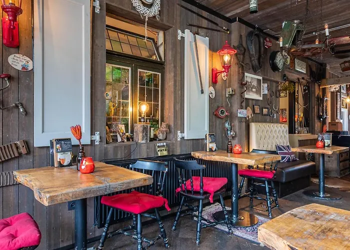 Den Oude 3* Хульсберг